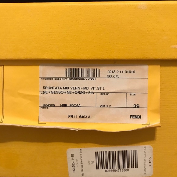 Fendi shoes ( RunWay Shoes ) - Picture 3 of 8